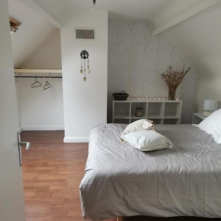 Chambre Double Avec Salle De Bains Privative Moyon Εξωτερικό φωτογραφία