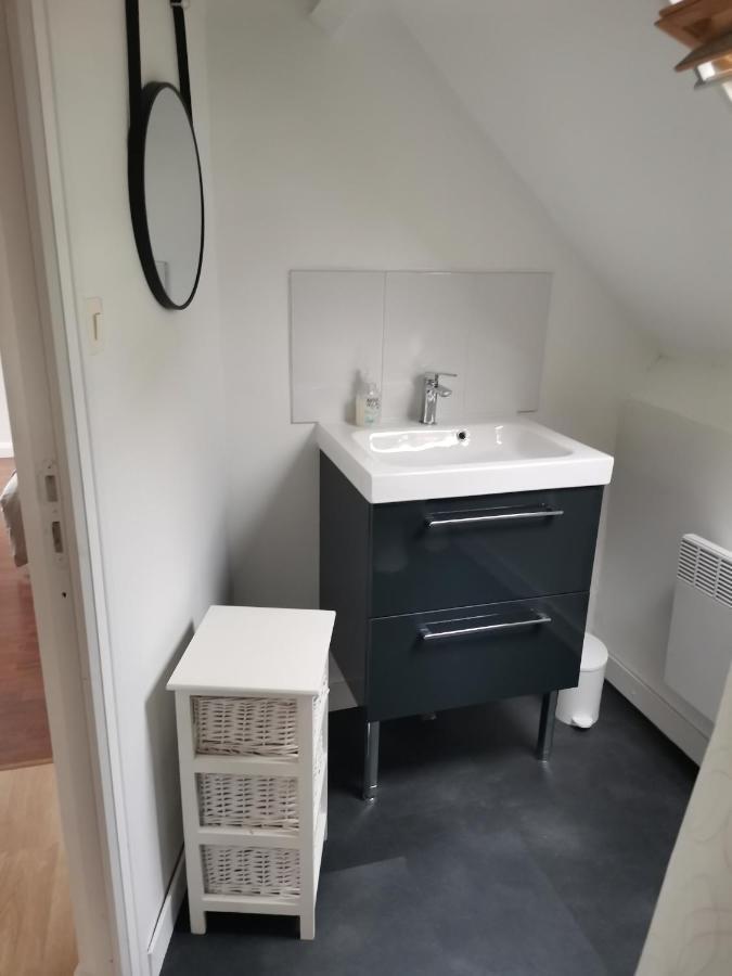 Chambre Double Avec Salle De Bains Privative Moyon Εξωτερικό φωτογραφία