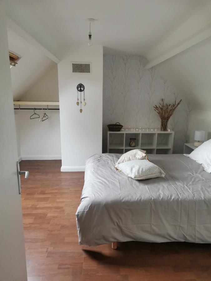 Chambre Double Avec Salle De Bains Privative Moyon Εξωτερικό φωτογραφία