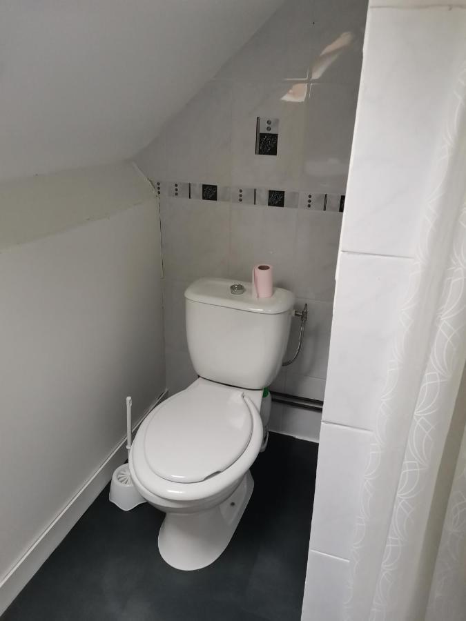 Chambre Double Avec Salle De Bains Privative Moyon Εξωτερικό φωτογραφία